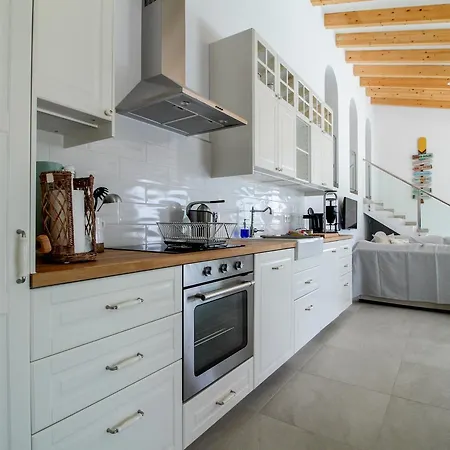 Xanna Villa *