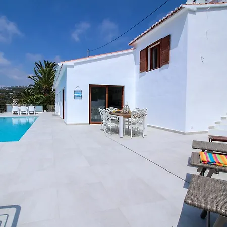Xanna Villa *
